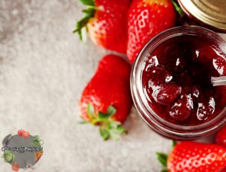 Варення з полуниці з цілими ягодами – варимо швидко та смачно!